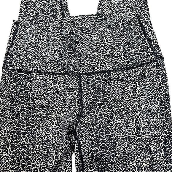 Varley mini cheetah print leggings size small - Picture 6 of 7